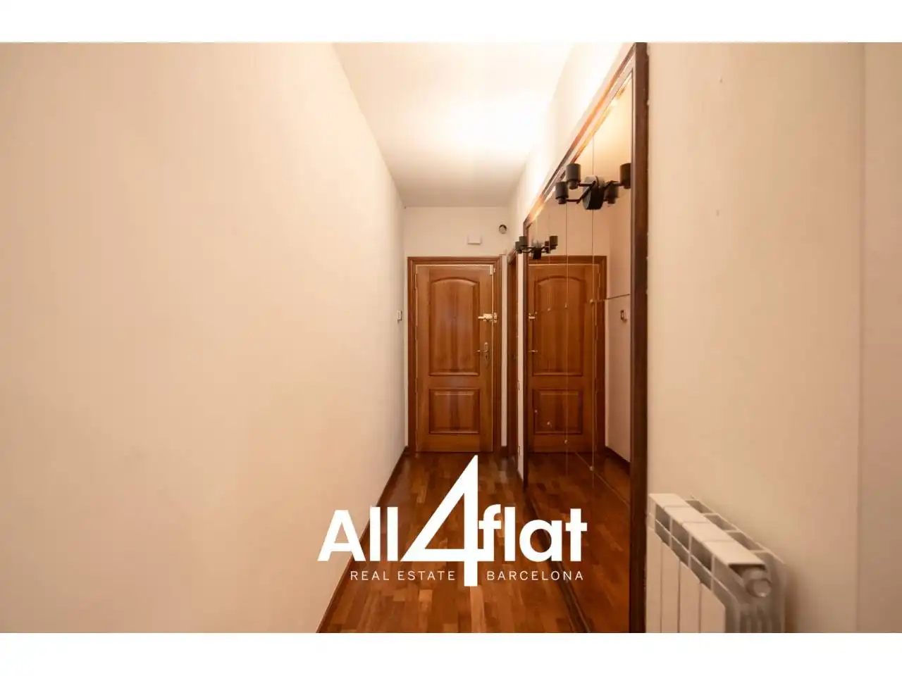 Piso de alquiler en Barcelona con Parquet y Balcón