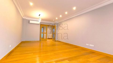 Foto 4 de Piso en venta en Paseo Uribitarte, Albia, Bilbao