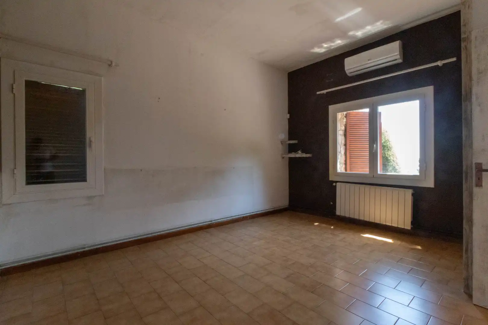Sala d'estar de Casa o xalet en venda en Sant Cebrià de Vallalta amb Calefacció, Jardí privat i Terrassa