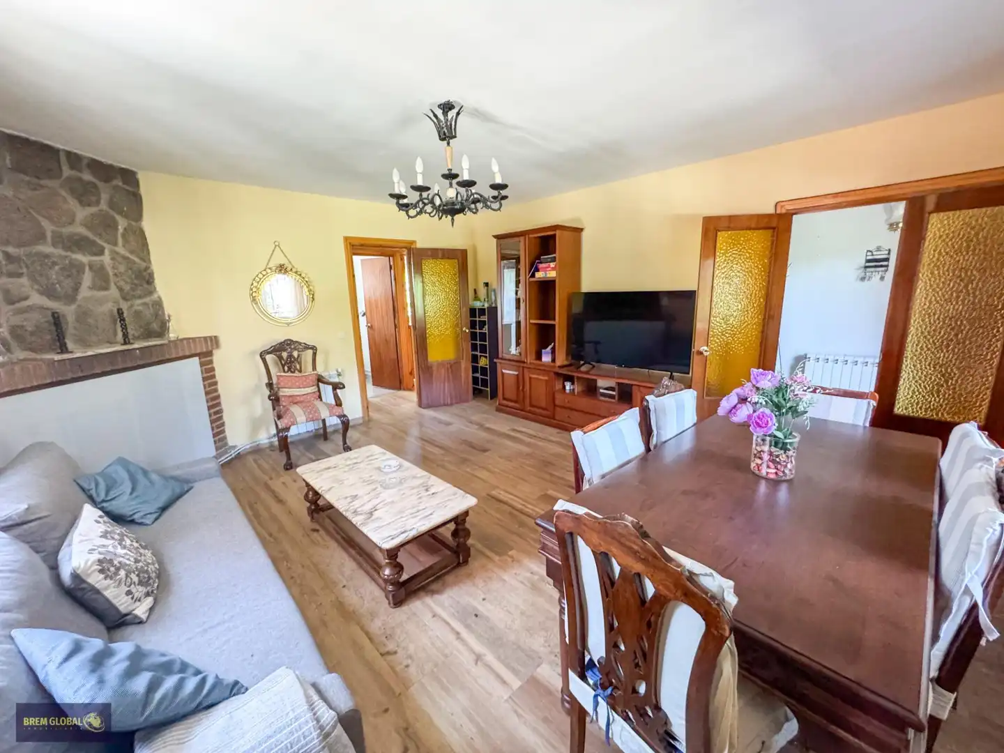Sala de estar de Casa o chalet en venta en La Cabrera con Calefacción