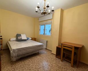 Bedroom of Flat to share in  Valencia Capital  with Air Conditioner, Heating and Furnished