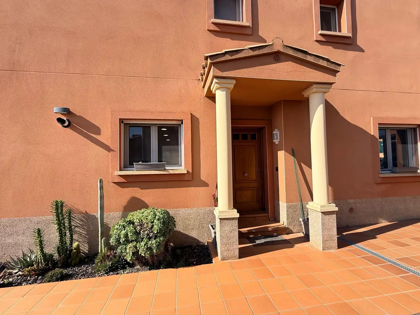 Exterior view of Houses for sale in El Far d'Empordà  with Air Conditioner, Heating and Private garden