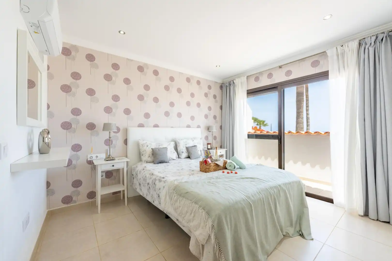 Dormitori de Casa o xalet en venda en San Miguel de Abona amb Aire condicionat, Jardí privat i Terrassa