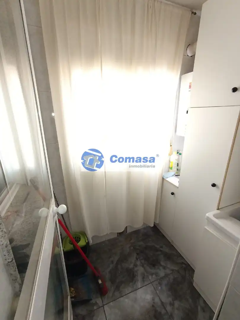 Baño de Piso en venta en Torredelcampo con Terraza y Amueblado