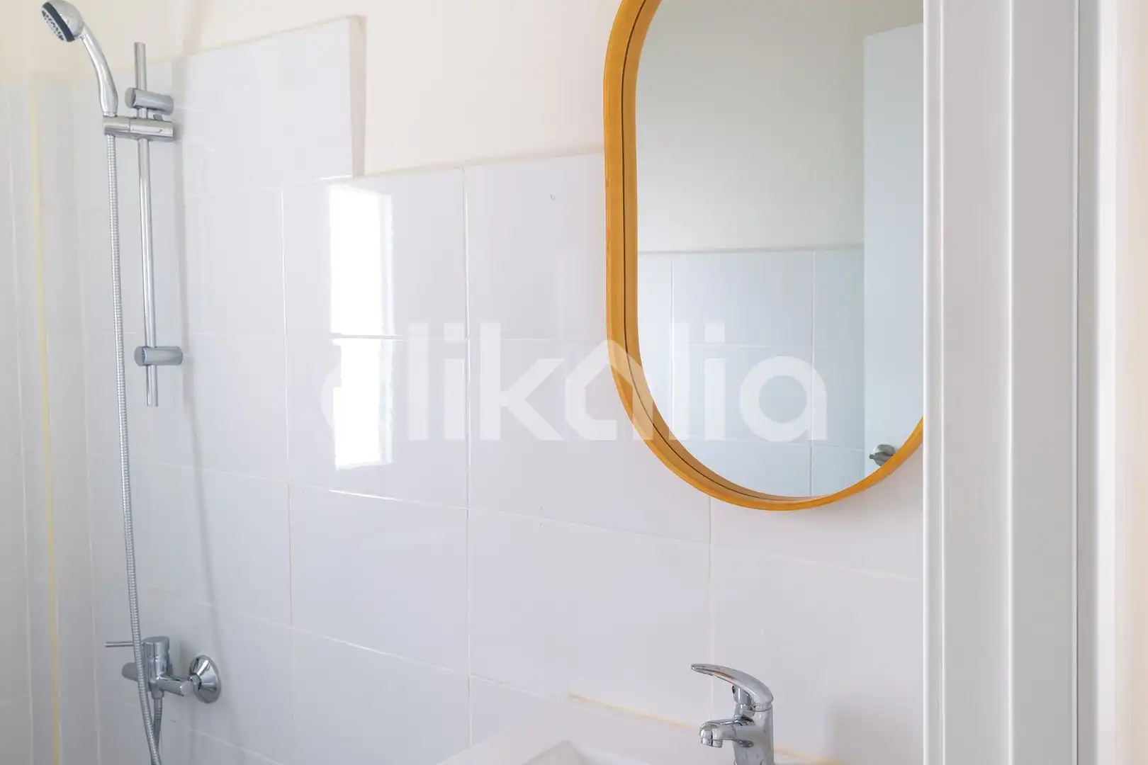 Baño de Piso de alquiler en Alicante / Alacant con Aire acondicionado y Terraza
