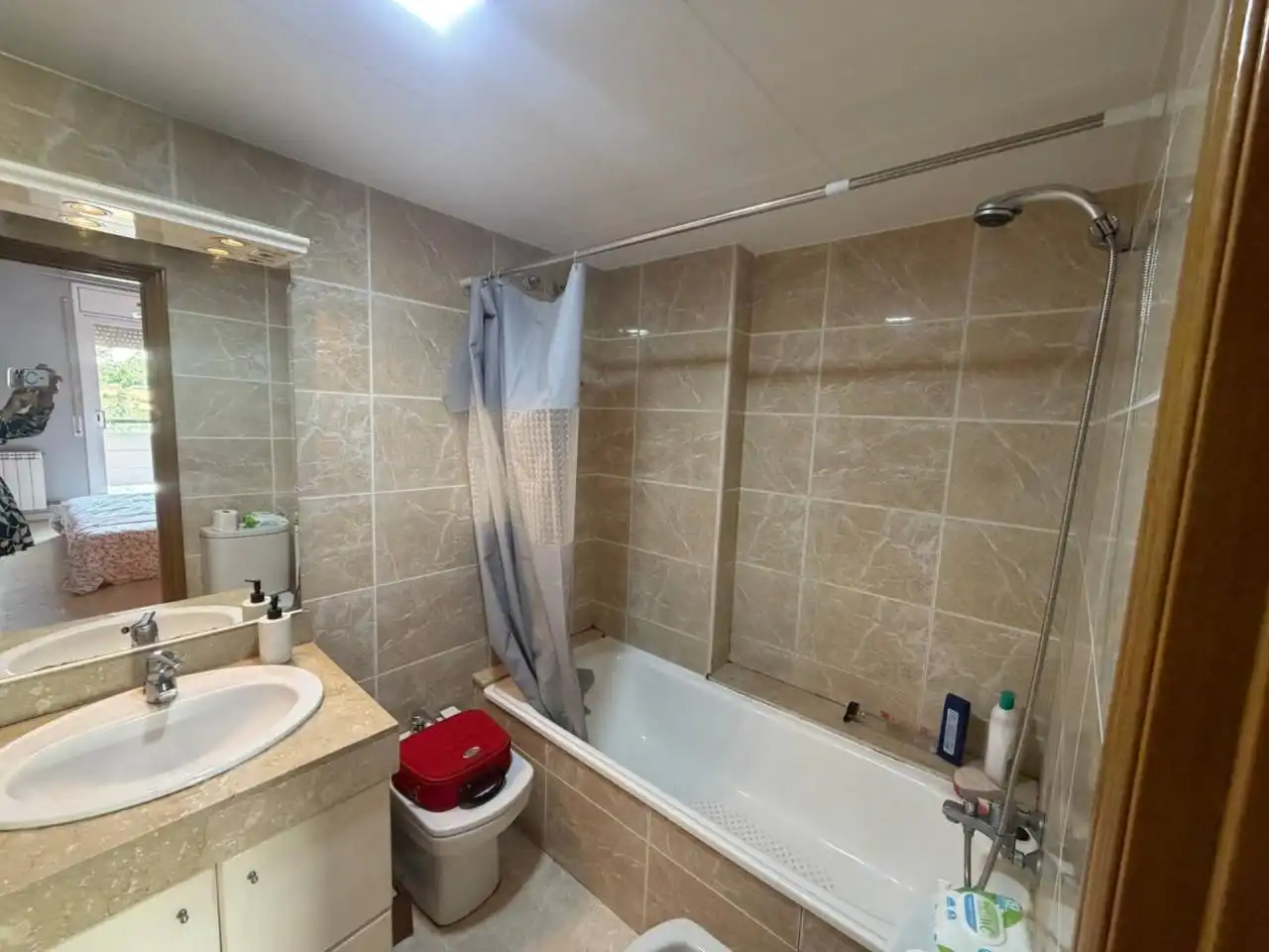 Bathroom of Flat for sale in Terrassa  with Air Conditioner, Heating and Balcony