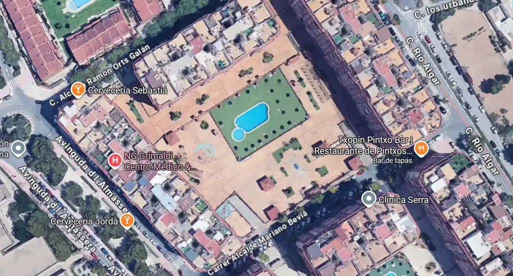 Individual with lift for sale in Carrer Alcalde Mariano Beviá 40C