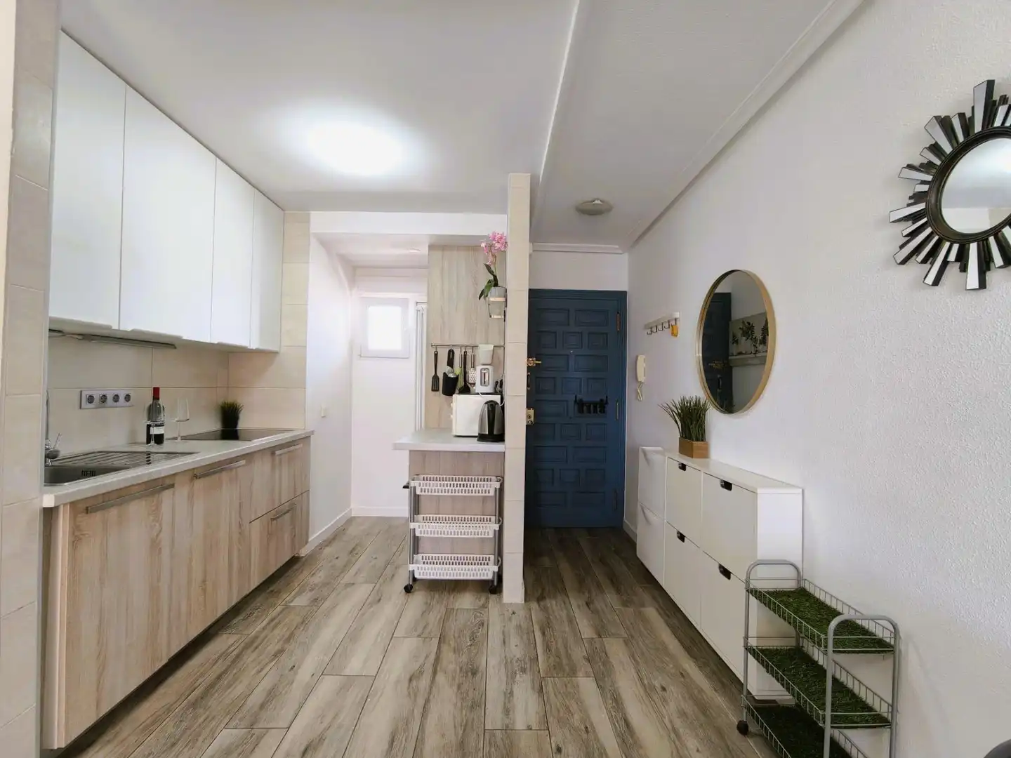 Kitchen of Apartments for sale in Cuenca  with Air Conditioner, Terrace and Furnished