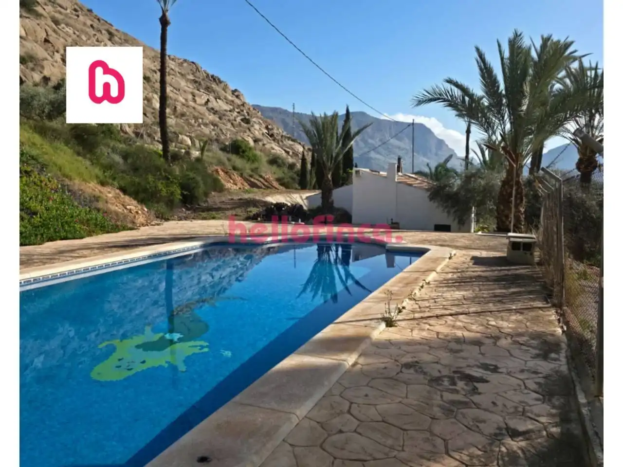 Vista exterior de Finca rústica en venda en Orihuela amb Aire condicionat, Calefacció i Jardí privat