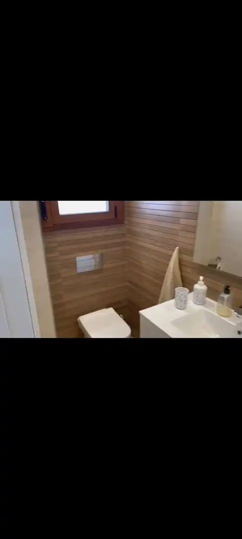 Baño de Casa o chalet en venta en Mairena del Aljarafe con Aire acondicionado, Calefacción y Jardín privado