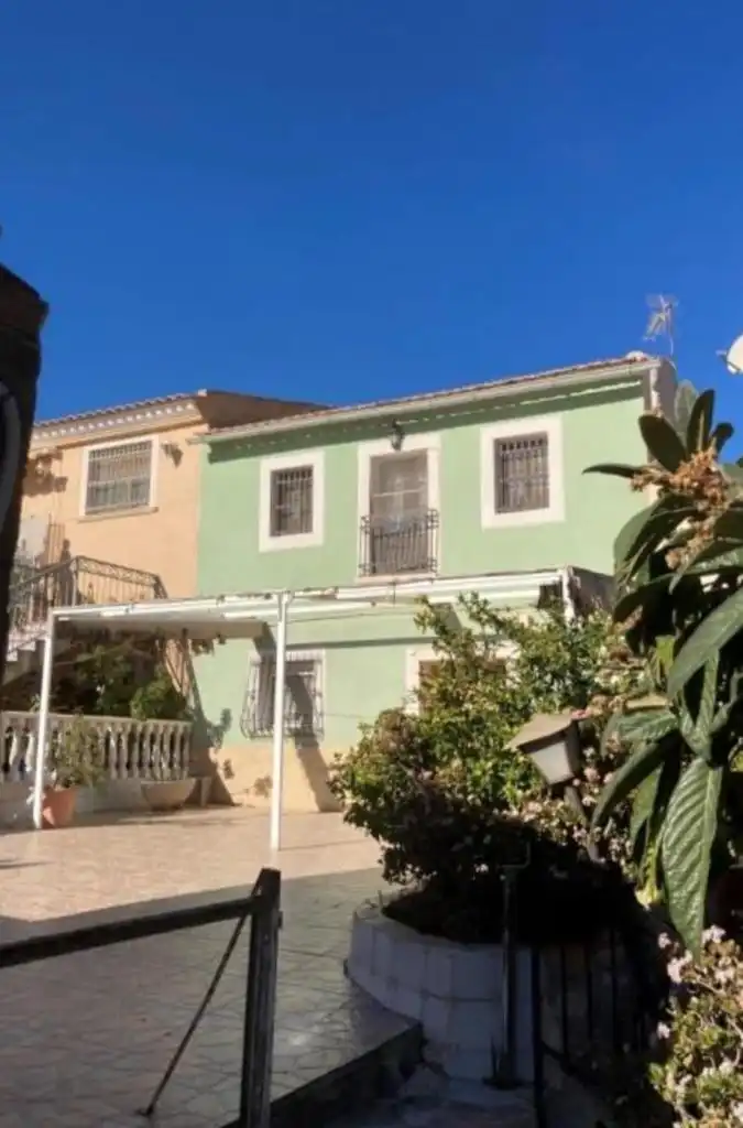 Vista exterior de Casa o chalet en venta en Elche / Elx con Aire acondicionado y Amueblado