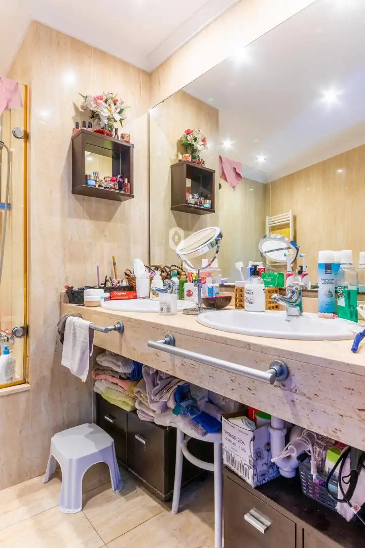 Badezimmer von Dachboden zum Verkauf in Pollença mit Klimaanlage, Heizung und Parkett
