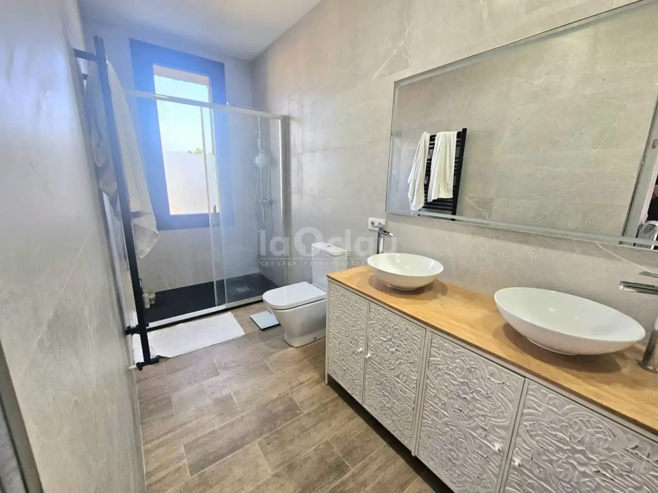 Baño de Piso en venta en Tona con Calefacción, Parquet y Terraza