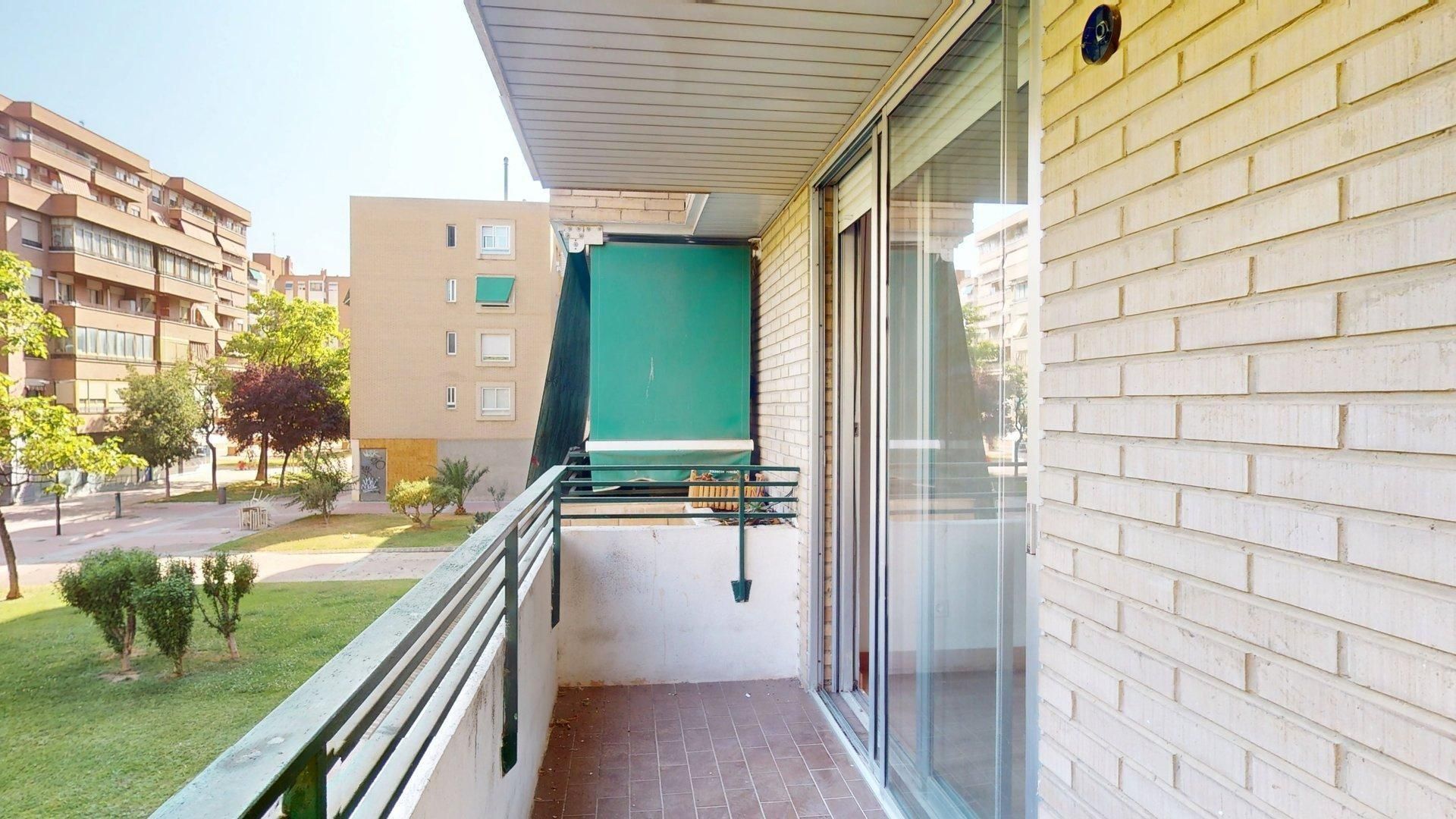 Balcony of Flat for sale in  Zaragoza Capital  with Heating and Parquet flooring