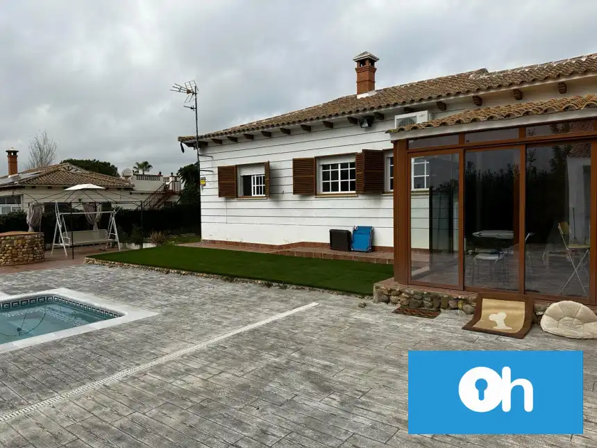 Casa adosada en venta en Calle Ciprés , 8, Dehesa - Monacilla