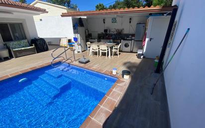 Piscina de Casa o xalet en venda en Vidreres amb Terrassa i Piscina
