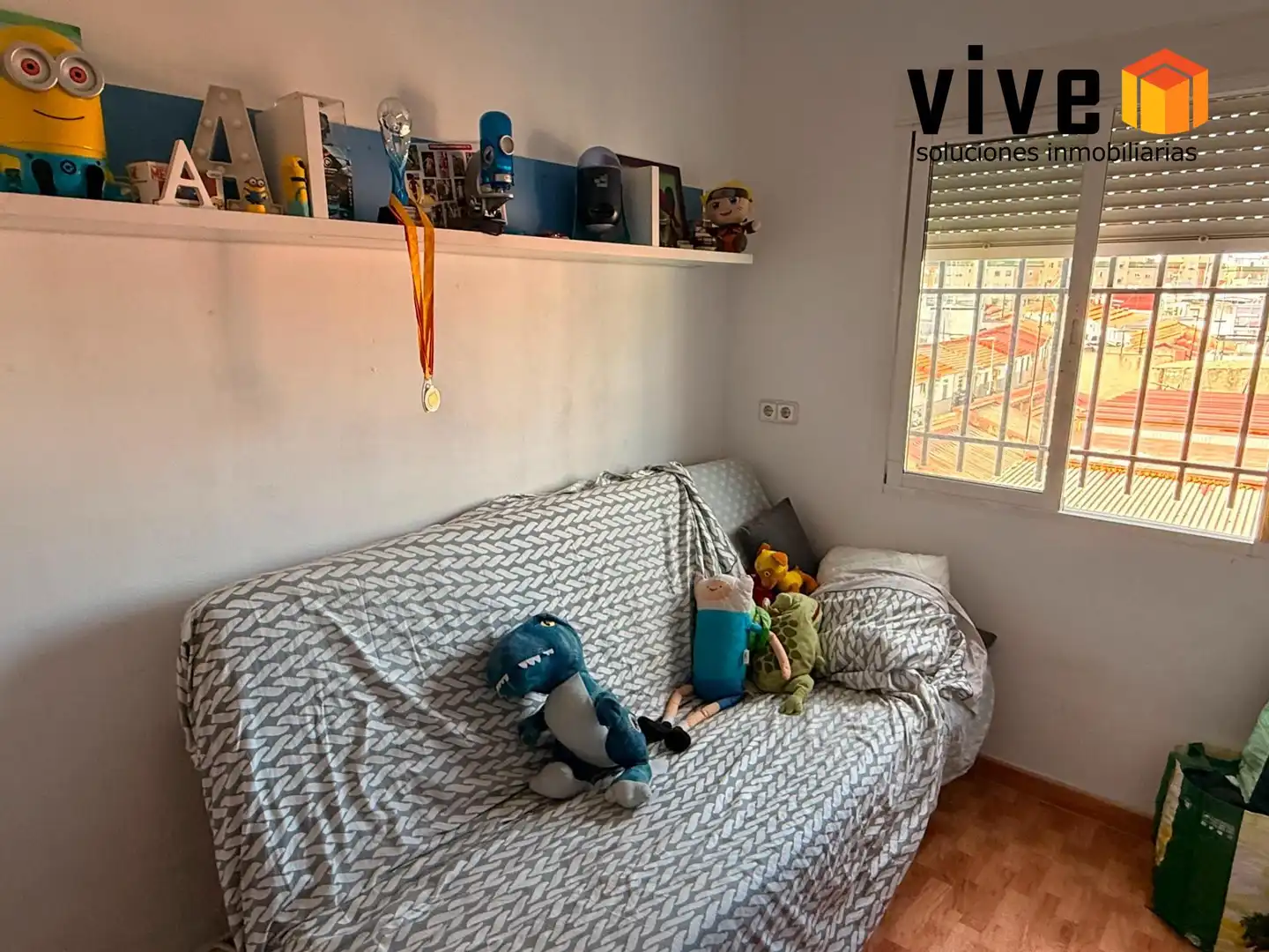 Bedroom of Flat for sale in Sevilla  with Air Conditioner and Storage room