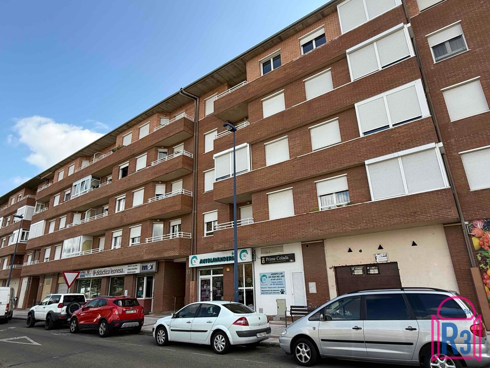 Vista exterior de Pis de lloguer en San Andrés del Rabanedo amb Calefacció, Terrassa i Moblat