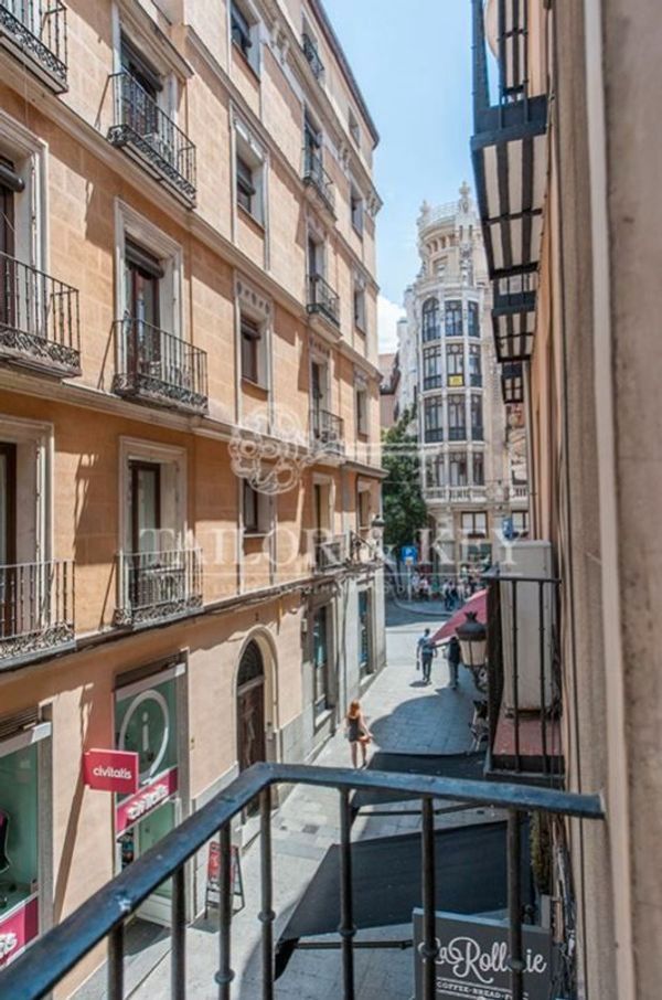 Exterior view of Premises for sale in Santander  with Air Conditioner, Heating and Alarm