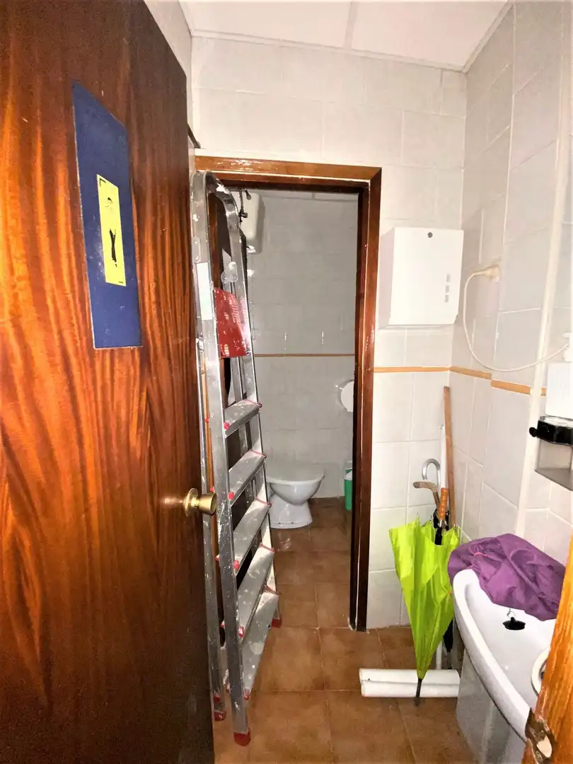 Bany de Local en venda en Azuqueca de Henares amb Aire condicionat