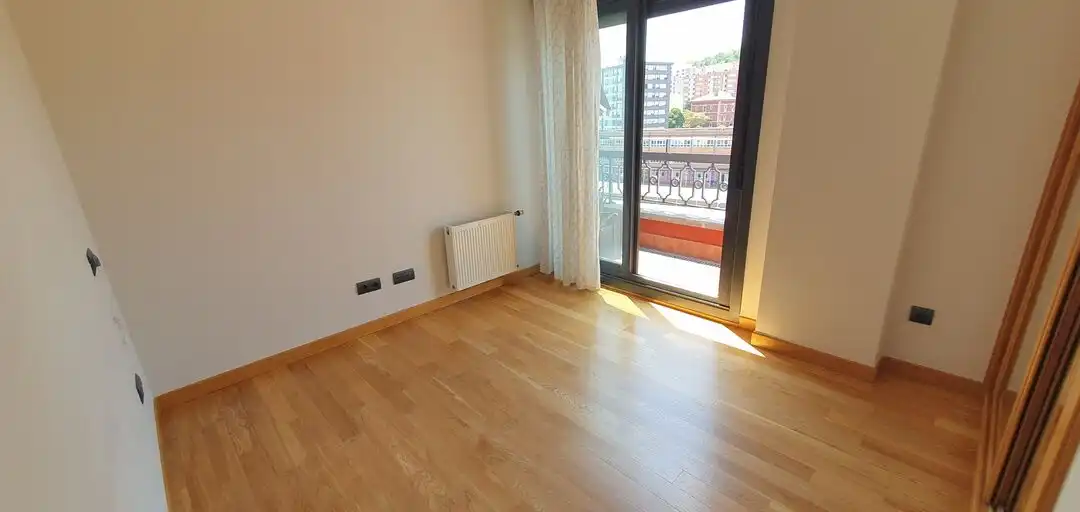 Flat for sale in Lutxana - Llano
