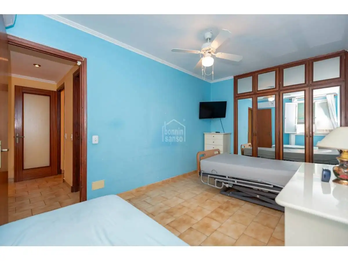 Dormitori de Apartament en venda en Es Castell amb Calefacció