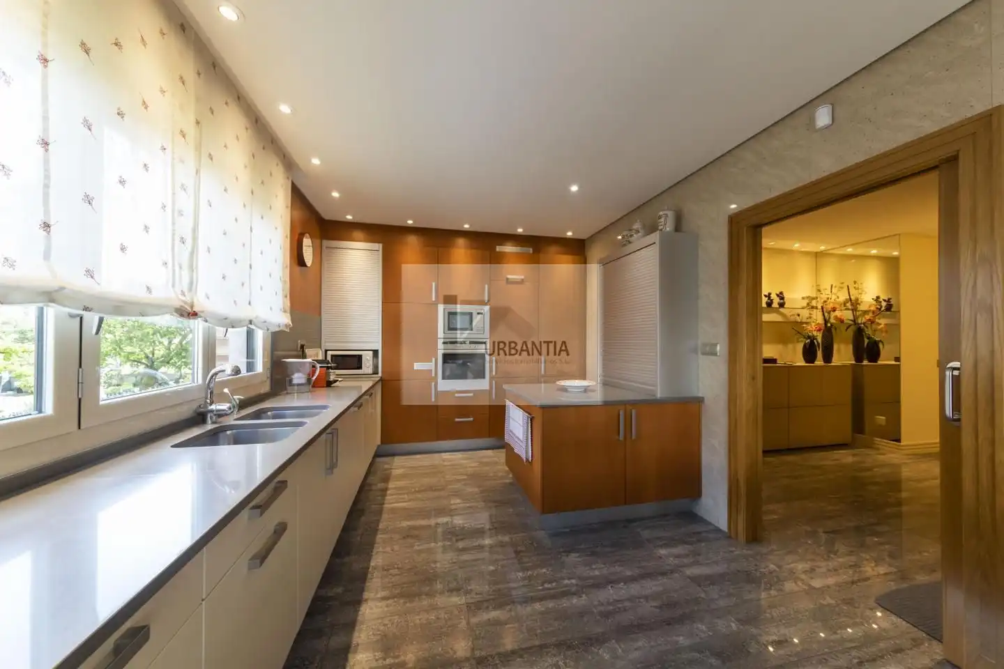 Cocina de Casa o chalet en venta en Cizur con Calefacción, Jardín privado y Parquet