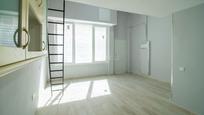 Bedroom of Flat for sale in  Madrid Capital