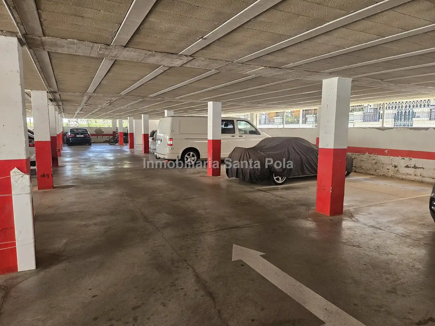 Parking de Piso en venta en Santa Pola con Aire acondicionado, Piscina y Amueblado