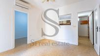 Exterior view of Flat for sale in  Barcelona Capital  with Balcony and Community pool