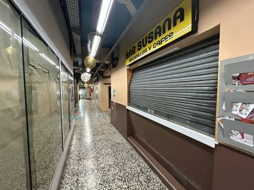 Local comercial de lloguer a Calle Valencia 542