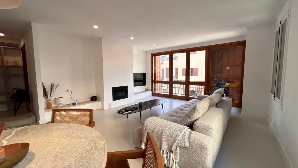 Wohnzimmer von Wohnungen zur Miete in Pollença mit Klimaanlage, Terrasse und Möbliert