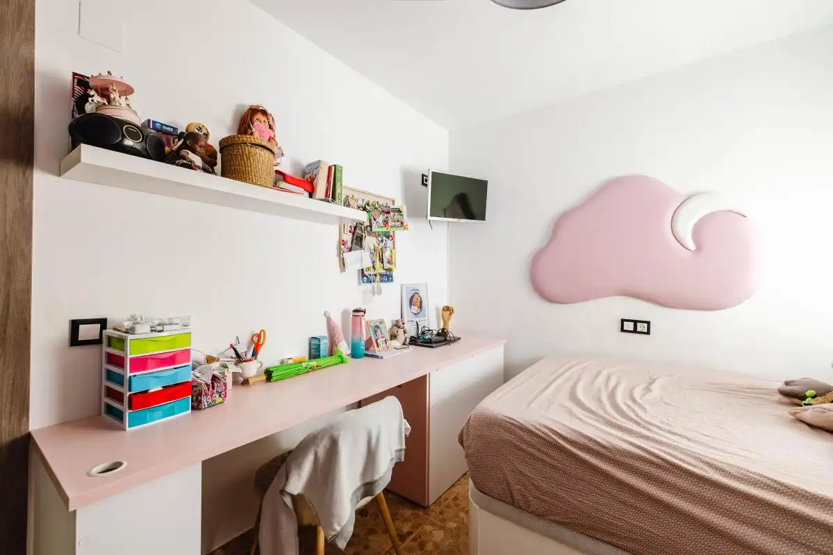 Habitación de Ático en venta en Málaga con Aire acondicionado, Calefacción y Jardín privado