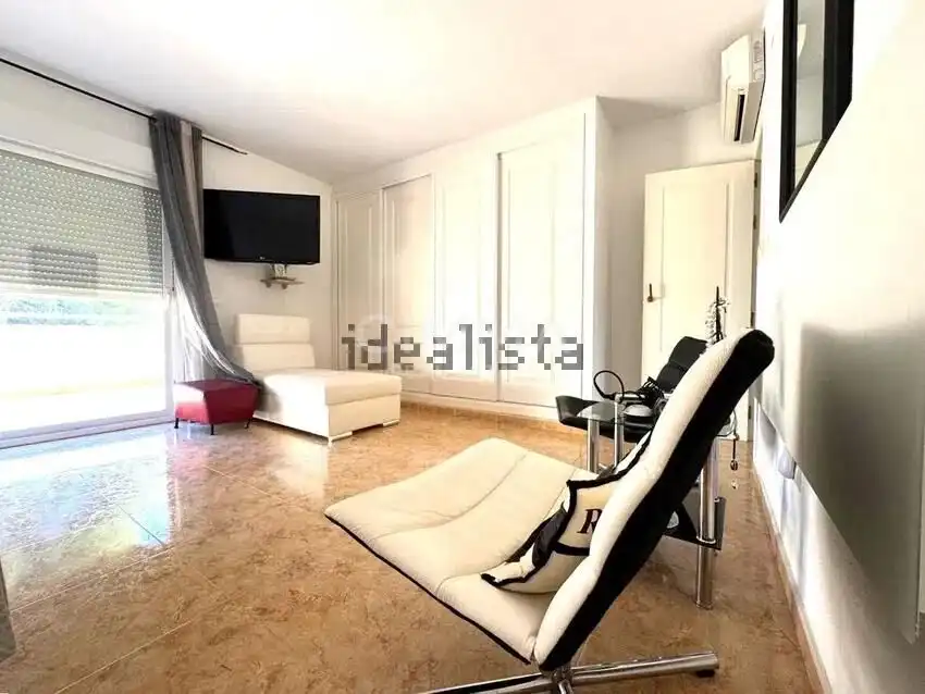 Dormitori de Casa o xalet en venda en La Nucia amb Aire condicionat, Calefacció i Jardí privat