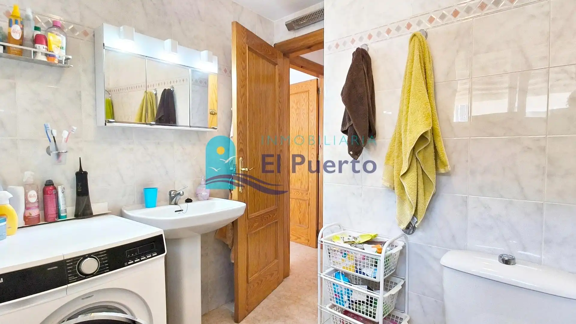 Baño de Apartamento en venta en Mazarrón con Terraza, Amueblado y Alarma