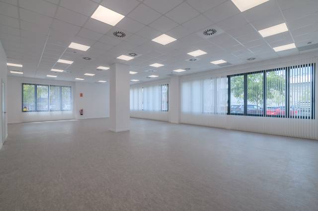 Oficina en Alquiler en Carrer de Narcís Monturiol, 14 en Mas Lluí - Els Miralls