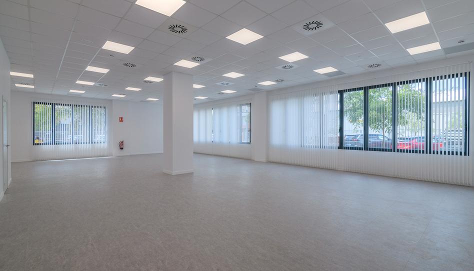 Photo 1 of Office to rent in Carrer de Narcís Monturiol, 14, Mas Lluí - Els Miralls, Barcelona