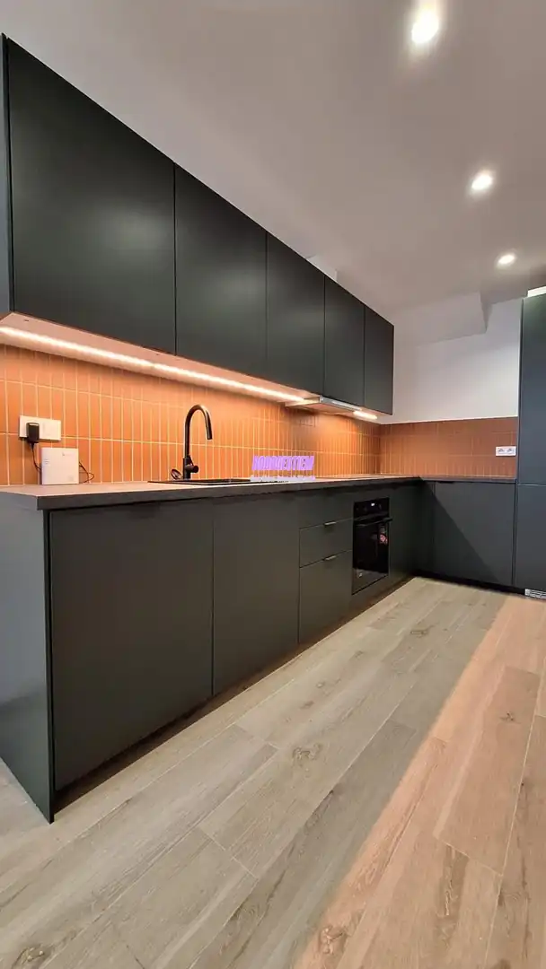Kitchen of Ground floor for sale in Badalona  with Air Conditioner