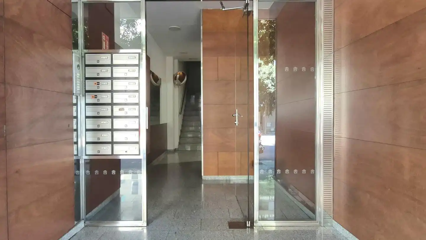 Piso en venta en Terrassa con Calefacción y Balcón