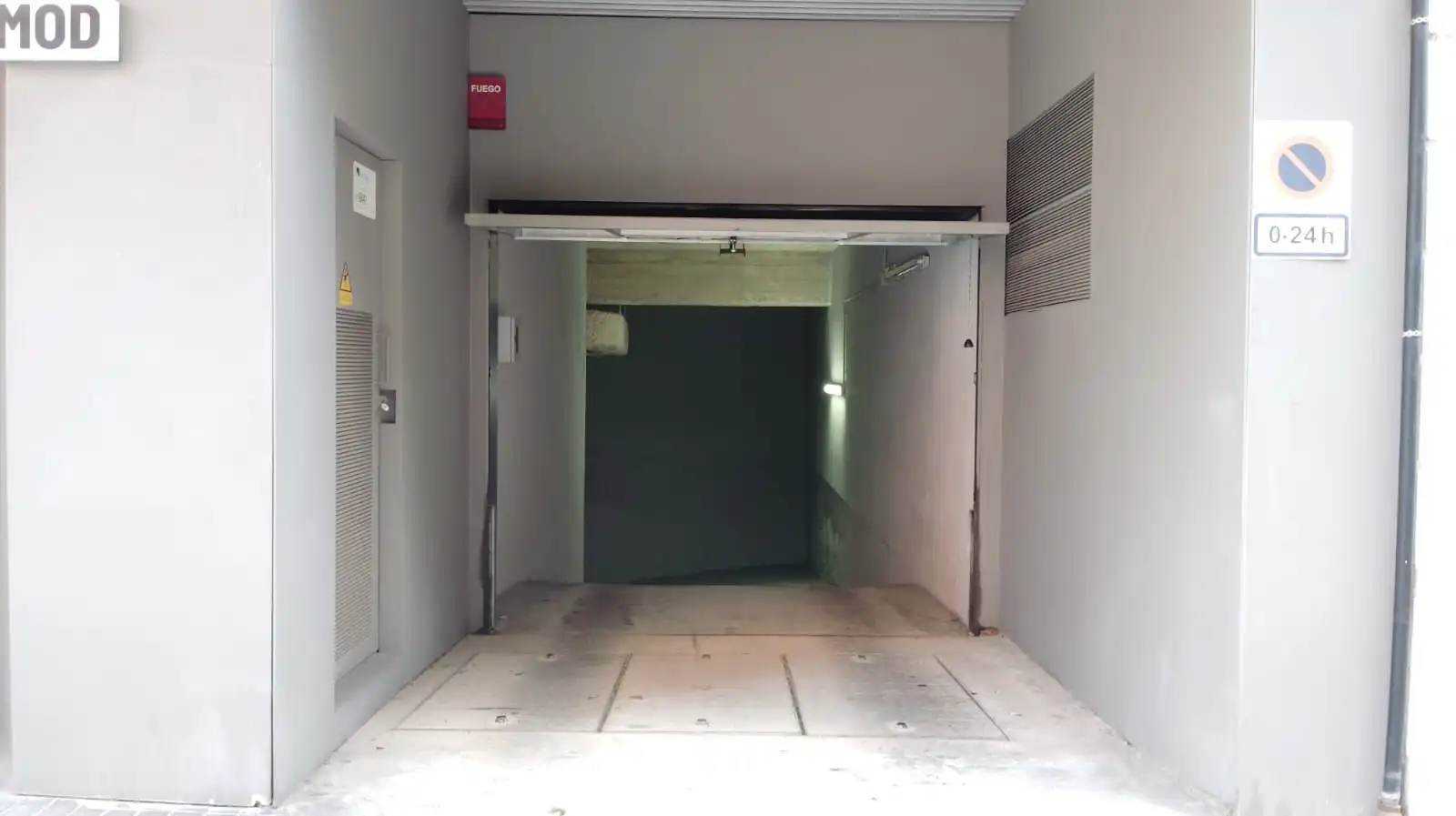 Einzelparkplatz zur Miete in CALLE MODOLELL 56, imagen 3