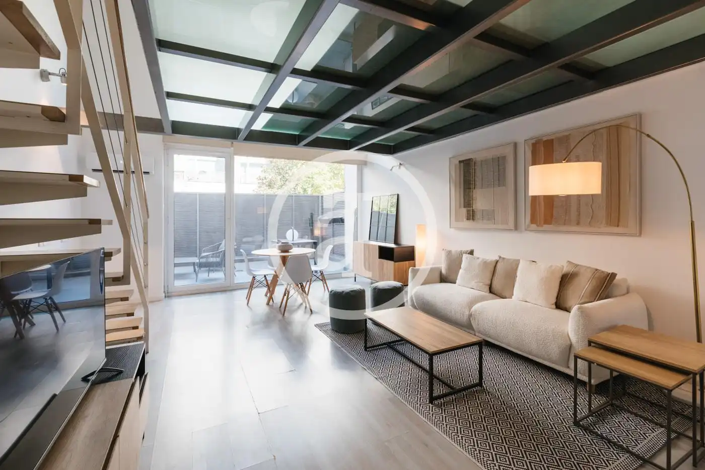 Duplex in affitto a Calle de Julián Camarillo