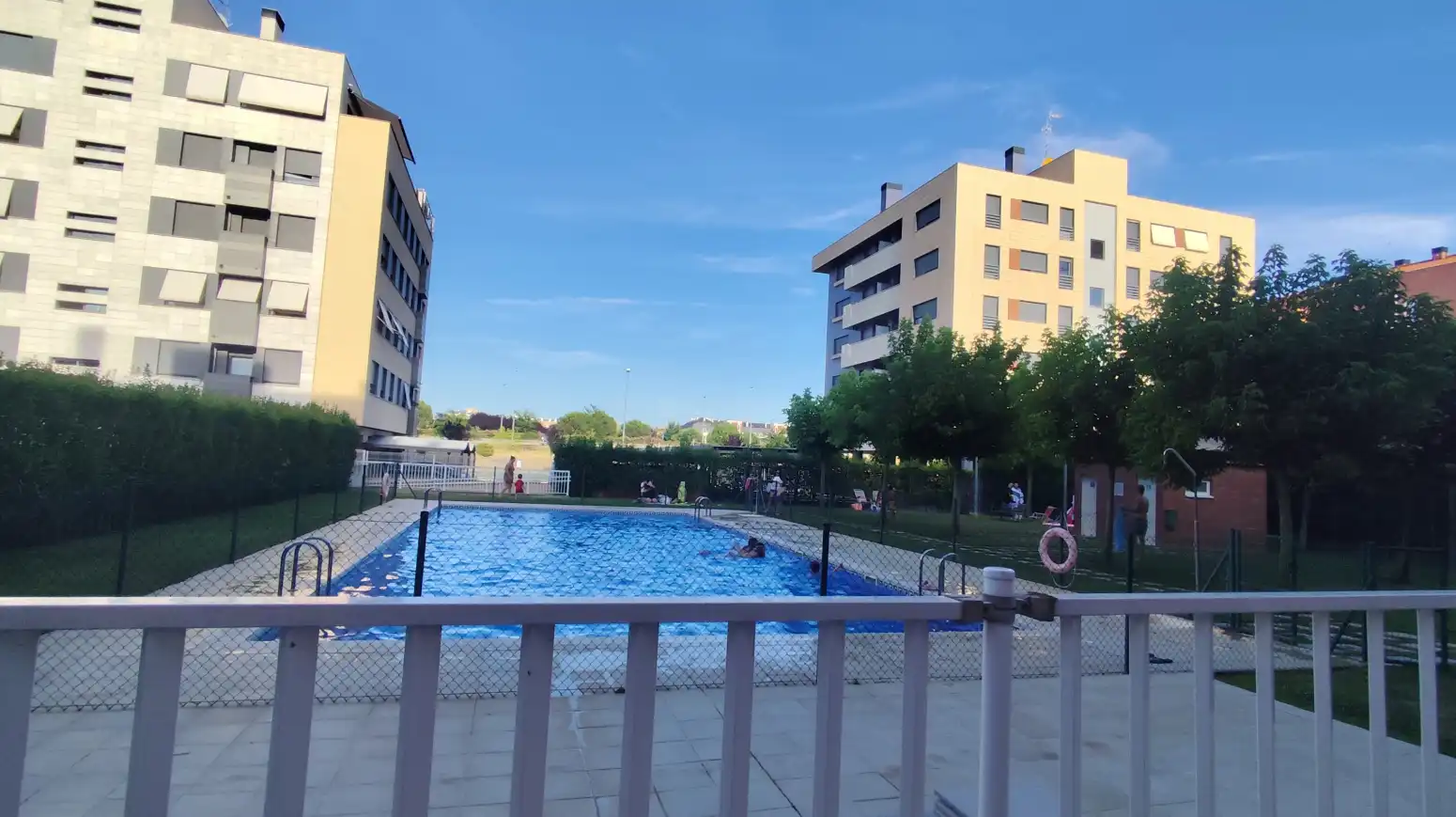 Piscina de Àtic en venda en  Logroño amb Calefacció, Jardí privat i Terrassa