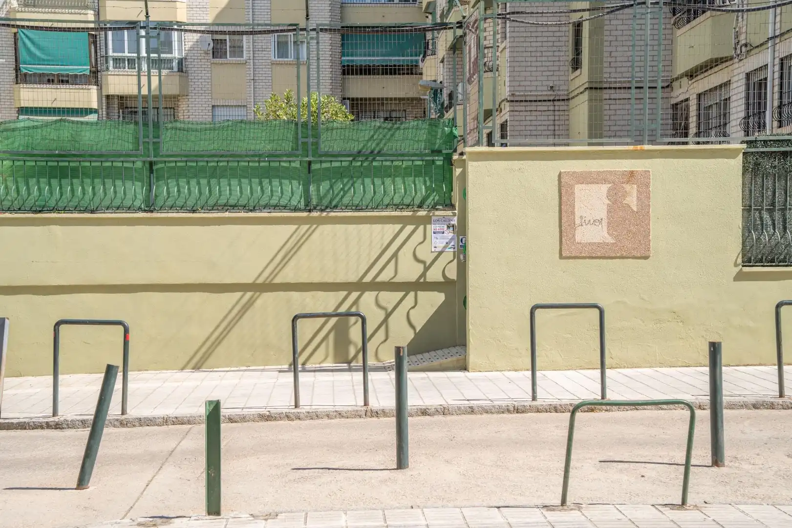 Exterior view of Flat for sale in Granada  with Air Conditioner, Terrace and Alarm