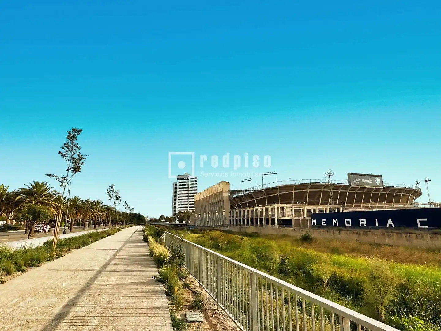 Vista exterior de Piso de alquiler en Málaga con Aire acondicionado, Calefacción y Jardín privado