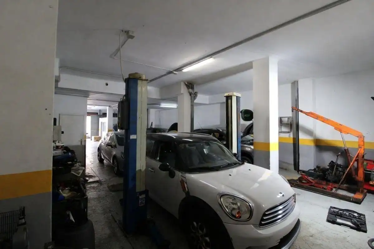 Local comercial en venda a Llevant, imagen 31