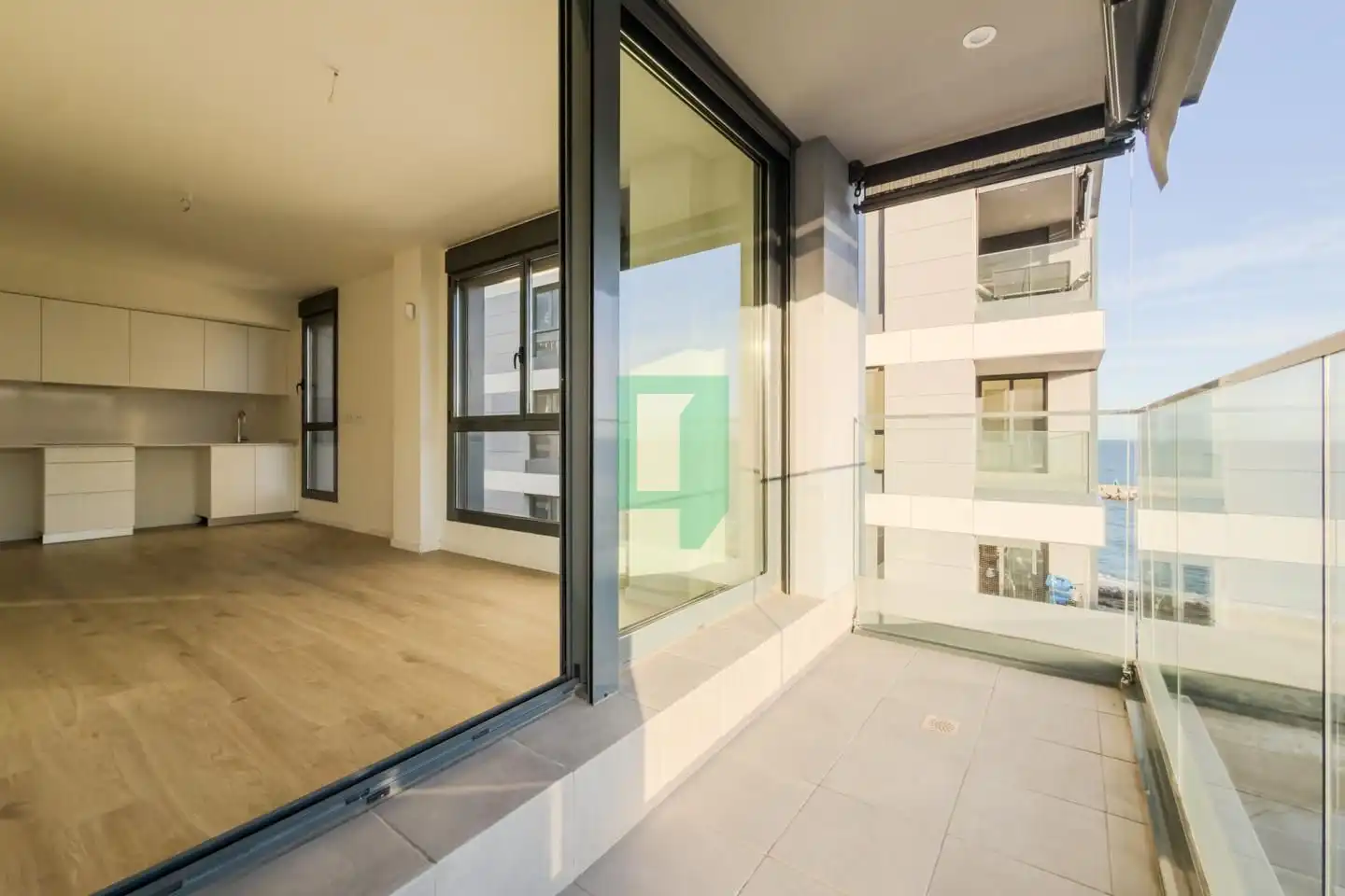 Exterior view of Flat for rent in Badalona  with Air Conditioner and Terrace