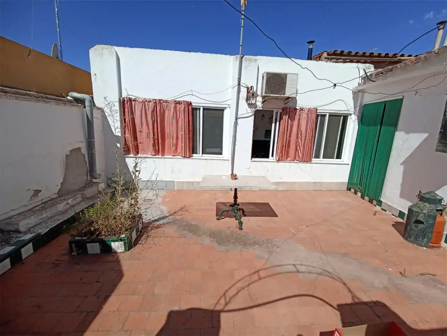 Vista exterior de Casa o xalet en venda en Solana de los Barros amb Aire condicionat
