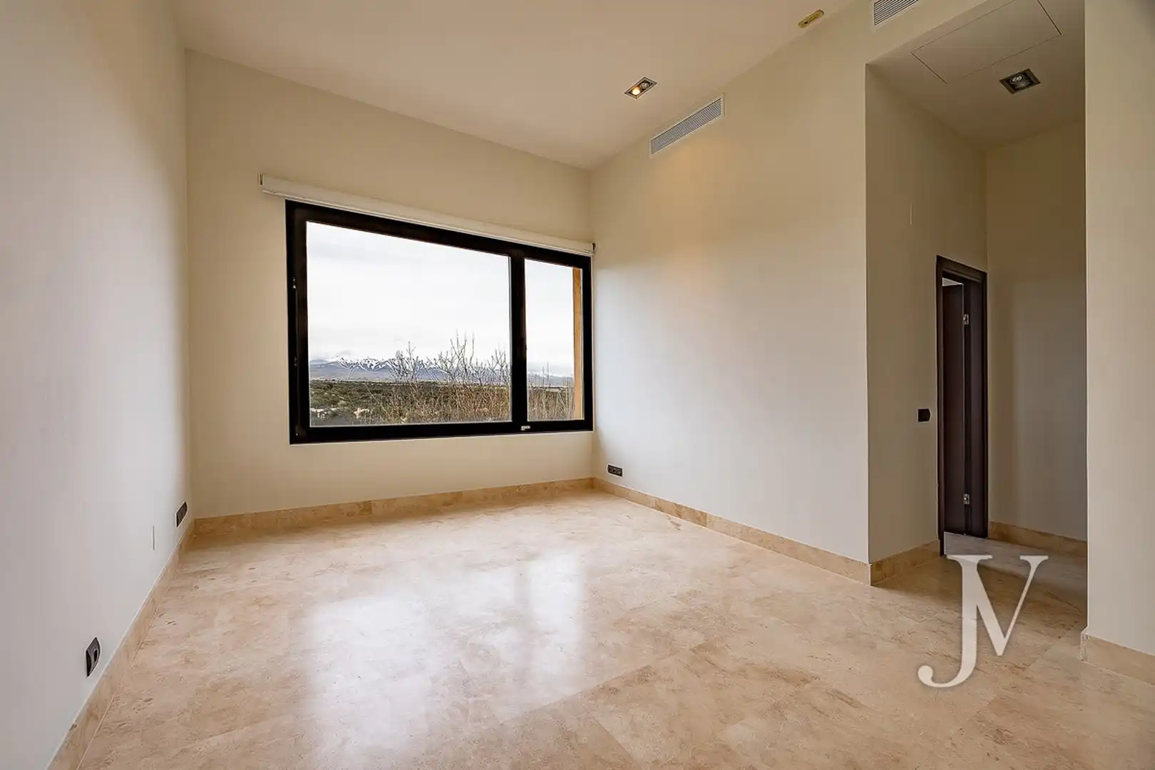 Houses for sale in Ciudalcampo  with Air Conditioner, Heating and Private garden