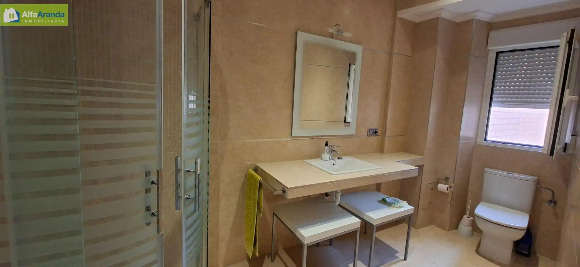 Baño de Piso en venta en Aranda de Duero con Calefacción, Parquet y Trastero