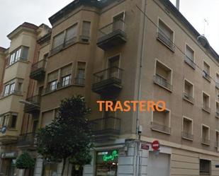 Vista exterior de Traster en venda en Reus